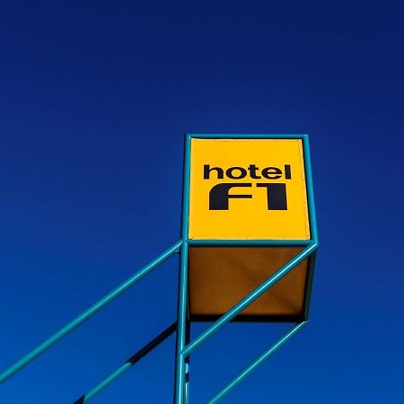 Hotelf1 Laval Change  Bagian luar foto